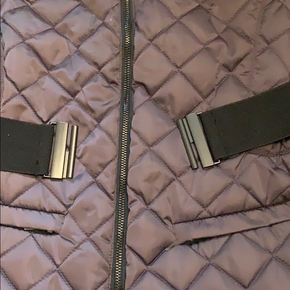 Plum/purple light puffer jacket. - Picture 10 of 15